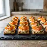 Amuse-gueules sucrés-salés au saumon fumé : bouchées gourmandes et raffinées
