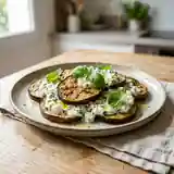 Aubergines fondantes au fromage blanc et basilic frais
