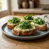 Crostini roquette et fromage frais