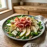 Chiffonnade de jambon, poire et roquefort : entrée fraîche et gourmande