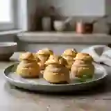Choux au foie gras