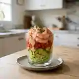 Cocktail de Crevettes Avocat et Sauce Relevée