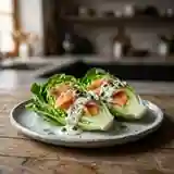 Coeur de laitue garni à la truite fumée façon scandinave