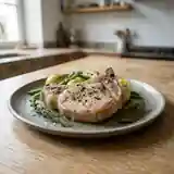 Côtes de porc vapeur fondantes aux herbes fraîches