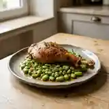 Cuisse de dinde mijotée aux fèves fraîches et herbes de Provence