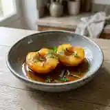 Délice de Pêches au Muscat et à la Rose : Dessert Fruité et Raffiné