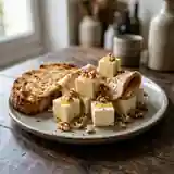 Délice gourmand de Carré Frais au foie gras pour une entrée raffinée