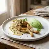 Délicieuses Cuisses de Grenouilles à la Crème d'Ail et Mousse de Persil