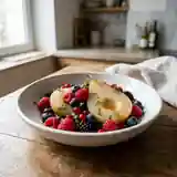 Délicieuses Poires Fondantes aux Fruits Rouges Frais