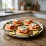 Délicieux Blinis Maison au Saumon Fumé et Crème Fraîche