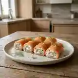 Délicieux rouleaux de saumon fumé surprise pour apéritif raffiné