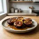Figues caramélisées au miel et épices, dessert gourmand