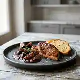 Foie gras poêlé accompagné de sa confiture de figues maison