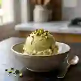 Glace à la pistache grillée
