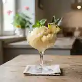 Granité d'ananas frais au Moscatel : dessert glacé exotique et rafraîchissant