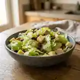 Iceberg Croquante au Comté et Raisins Doux