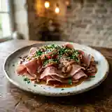 Jambon à l'échalote à la mode du Jura : recette traditionnelle savoureuse