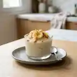 Mousse glacée onctueuse à la banane, dessert frais et léger