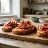Pan con tomate croustillant au Serrano