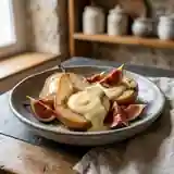 Poires fondantes à la crème pâtissière onctueuse et figues fraîches