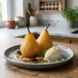 Poires pochées au gingembre : dessert gourmand et parfumé