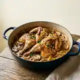 Poularde au citron, champignons et sauce au porto : recette gourmande et raffinée