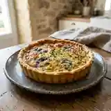 Quiche savoureuse au roquefort et poireaux fondants