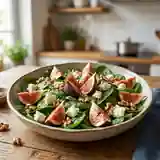 Salade croquante épinards, figues et chèvre