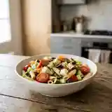 Salade de pâtes à la grecque fraîche et savoureuse