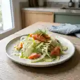 Salade fraîche de fenouil croquant à la truite fumée