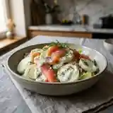Salade fraîche d'endives au saumon fumé et sauce blanche onctueuse