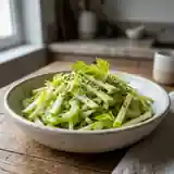 Salade minceur croquante au céleri et pomme verte