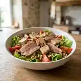 Salade périgourdine gourmande au magret de canard