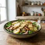 Salade savoyarde gourmande au fromage et lardons