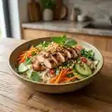 Salade vietnamienne fraîche et croquante aux saveurs authentiques