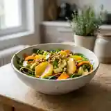Salade vitaminée fraîche et colorée pour une personne