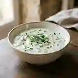 Sauce Onctueuse au Yaourt et Fines Herbes