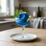 Sorbet rafraîchissant au curaçao bleu fait maison