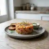 Tartare de saumon frais à l'aneth : recette fraîche et savoureuse