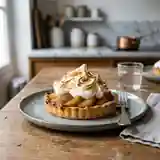 Tarte meringuée aux poires fondantes : recette gourmande et facile