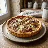 Tarte savoureuse au fromage bleu et endives caramélisées