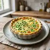Tarte savoureuse aux petits pois frais