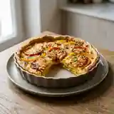 Tarte savoureuse aux poivrons jaunes et tomates fraîches