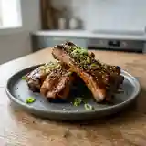 Travers de porc grillés à la sauce soja caramélisée