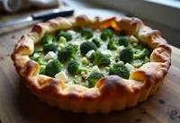 Tarte savoureuse au brocoli et roquefort