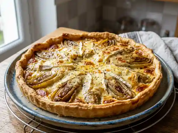 Tarte fondante aux endives et camembert rôti - Photo de présentation