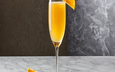 Cocktail Royal à l'Orange : Recette Facile et Raffinée pour Apéritif Festif